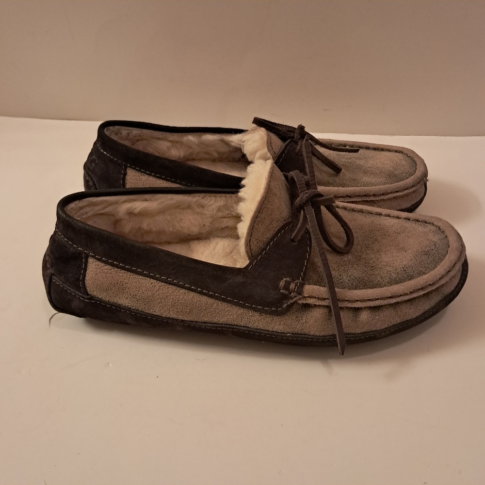 UGG Slippers Men's 9 Byron Moccasin Cozy Shearling Suede Lace Up Brown Cozy